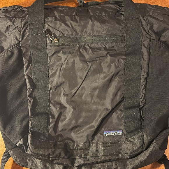 Black Patagonia Packable Backpack (Ultralight Black Hole) - Picture 4 of 15